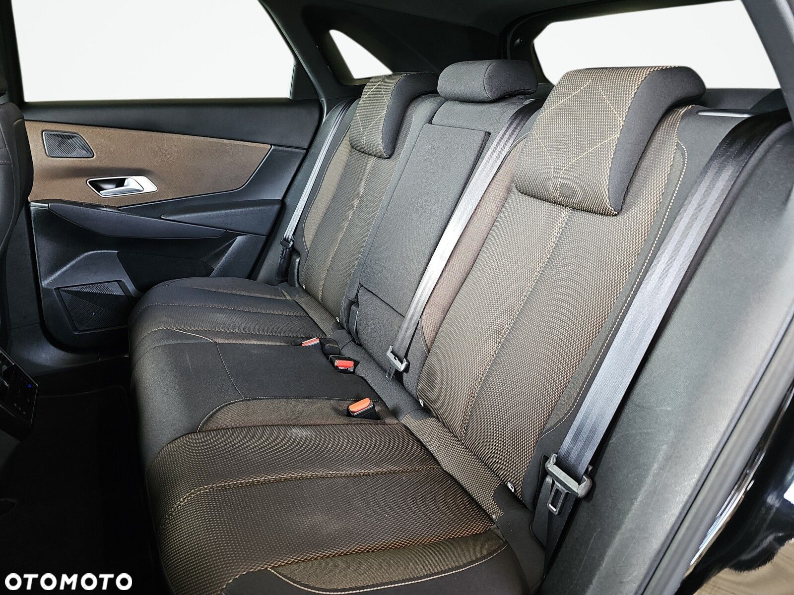 DS Automobiles DS 7 Crossback - 25