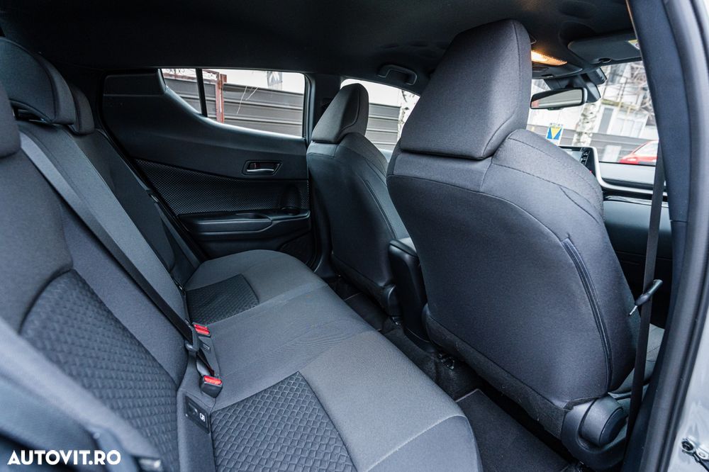 Toyota C-HR 1.8 HSD 4x2 CVT C-ult LED - 25