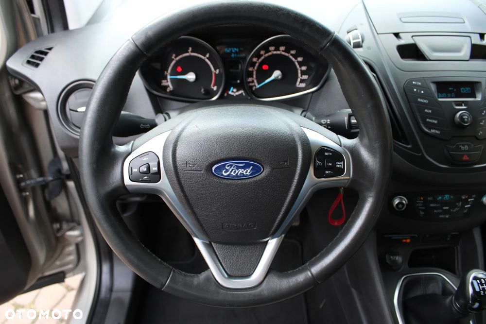 Ford Tourneo Courier 1.5 TDCi Trend - 23