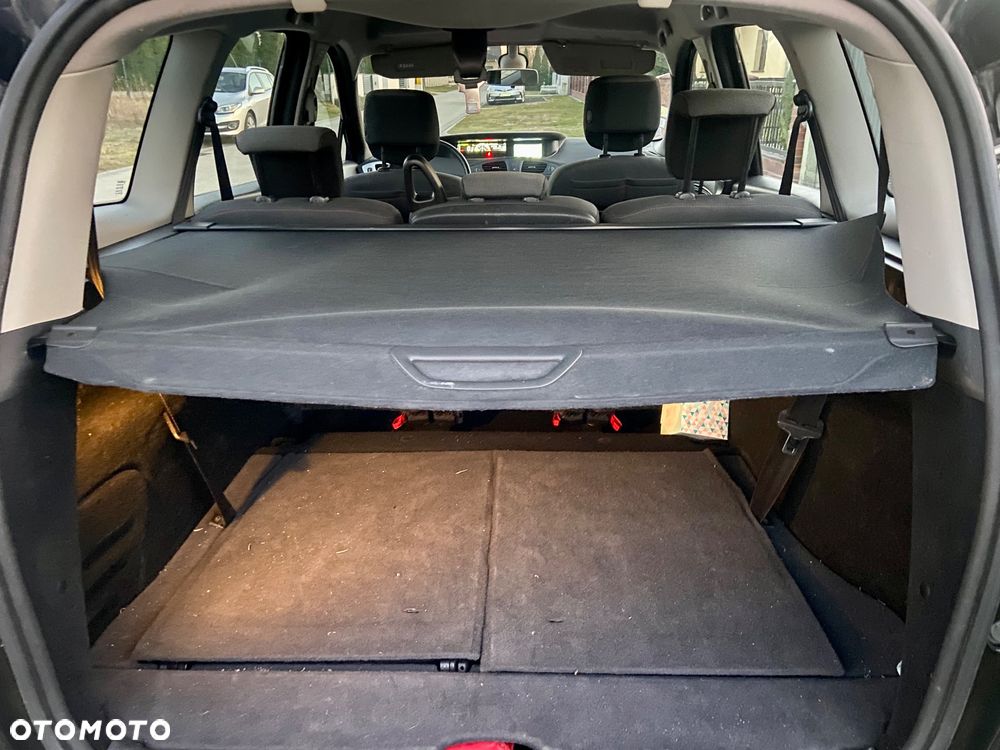 Renault Grand Scenic - 23