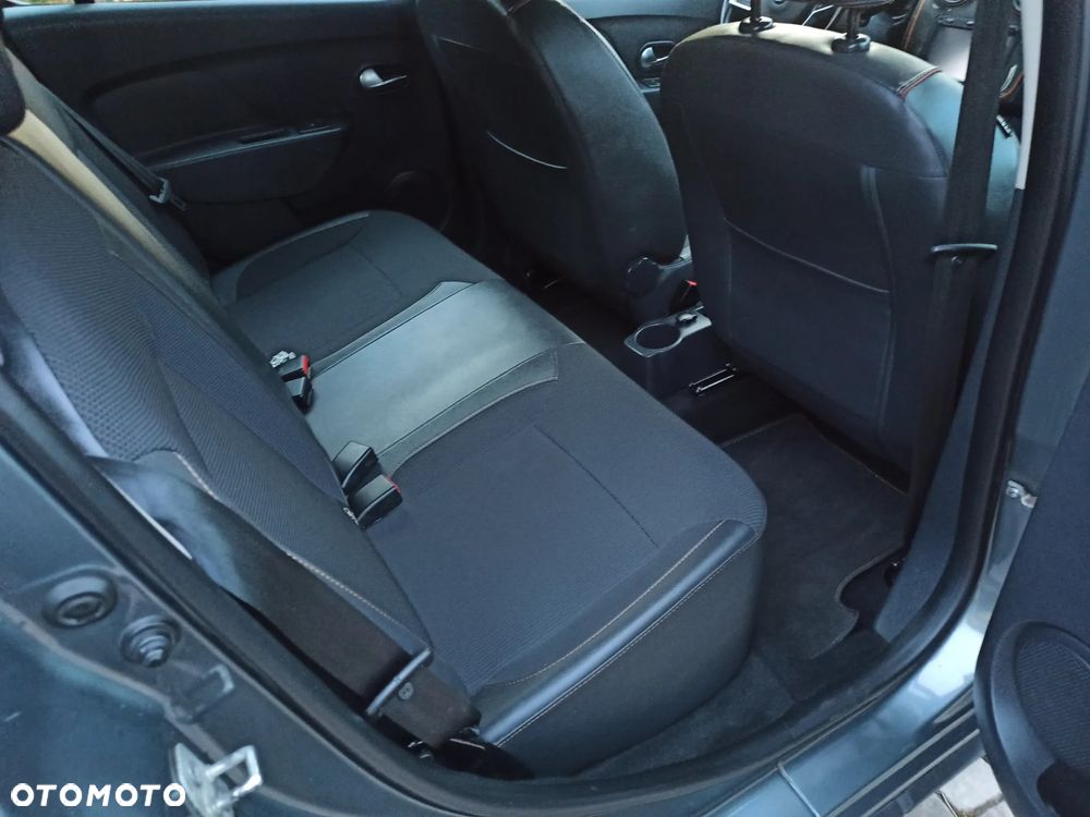 Dacia Sandero Stepway - 12