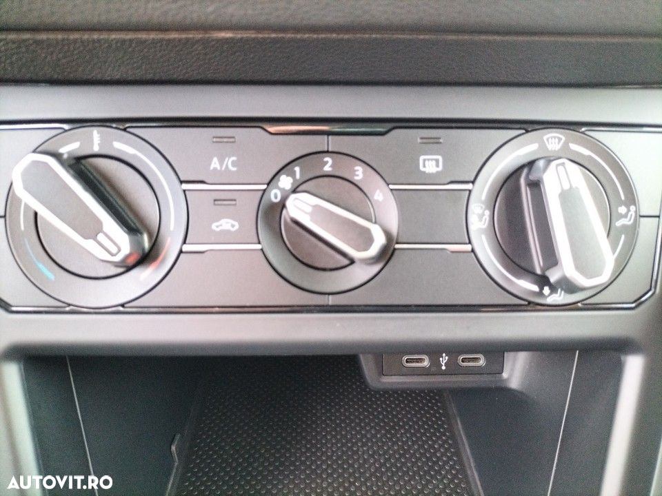 Volkswagen Polo - 23