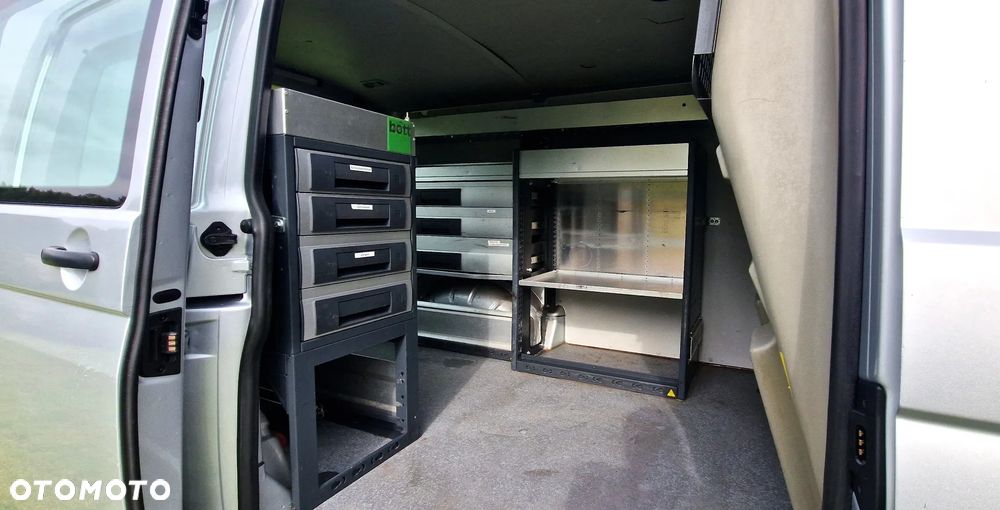 Volkswagen T5 FL - 6
