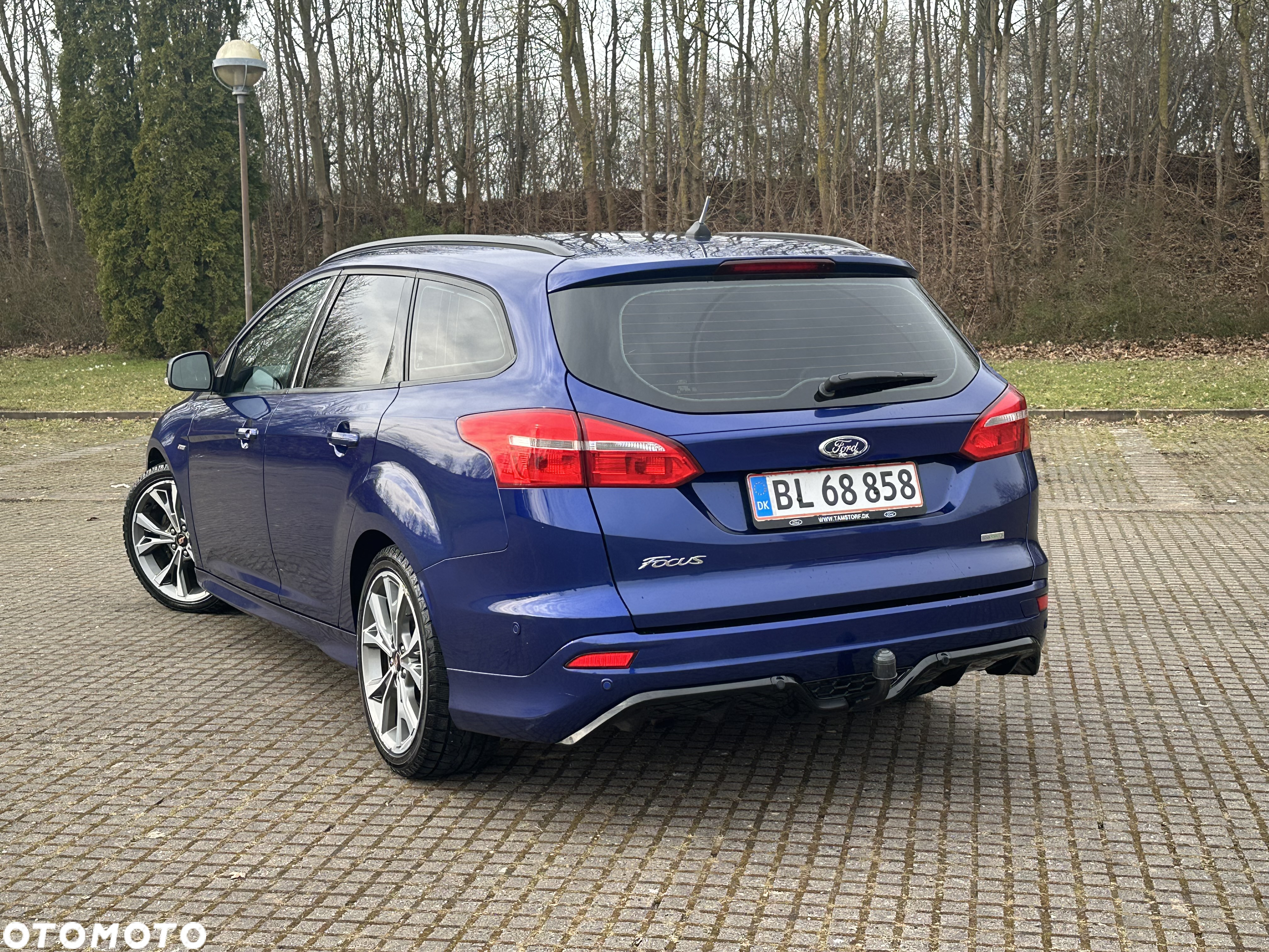 Ford Focus Turnier 1.0 EcoBoost Start-Stopp-System ST-LINE STYLE - 3