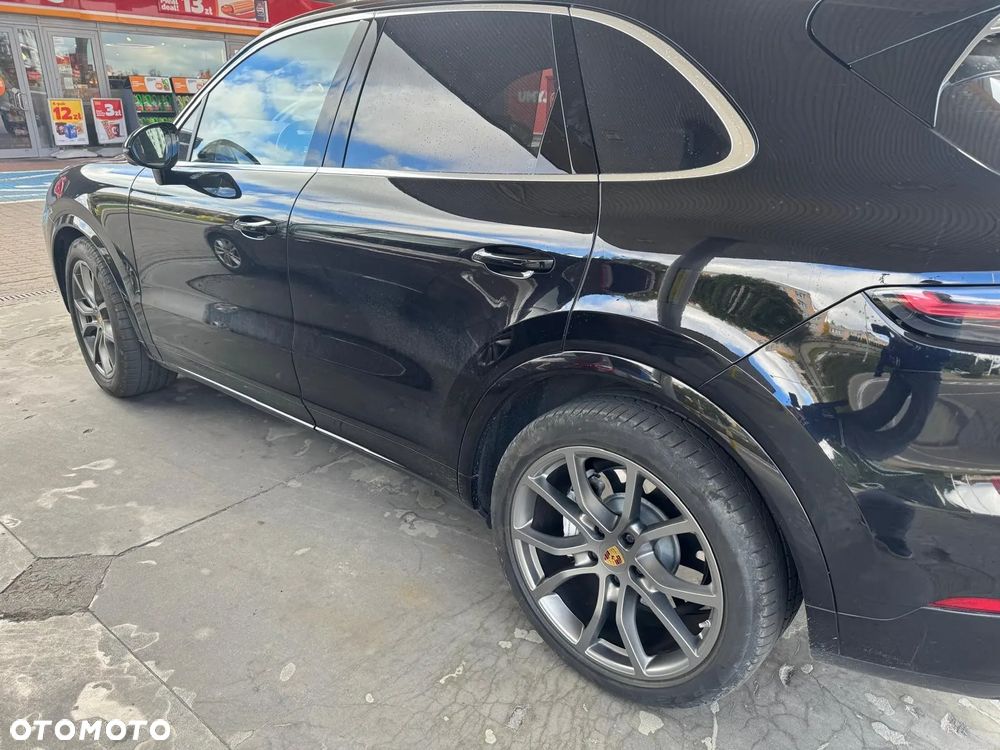 Porsche Cayenne Turbo - 3