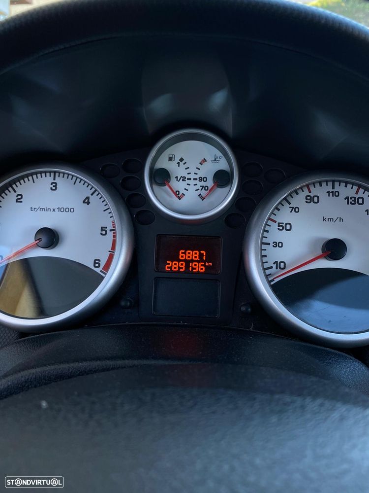 Peugeot 207 - 4