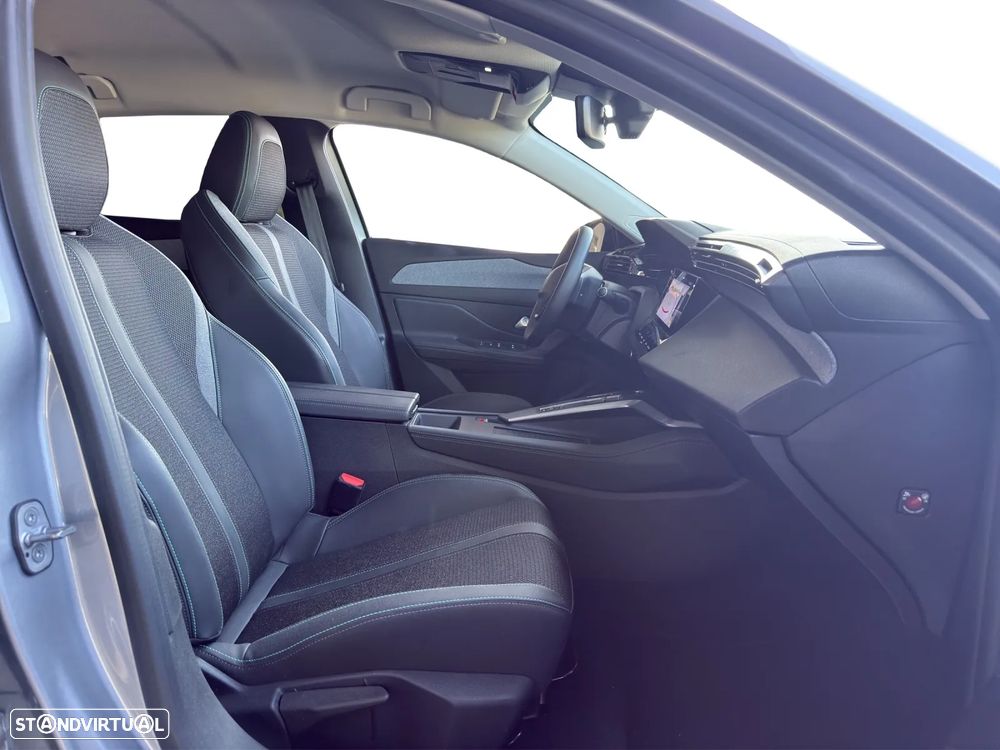 Peugeot e-308 54 kWh Allure - 15