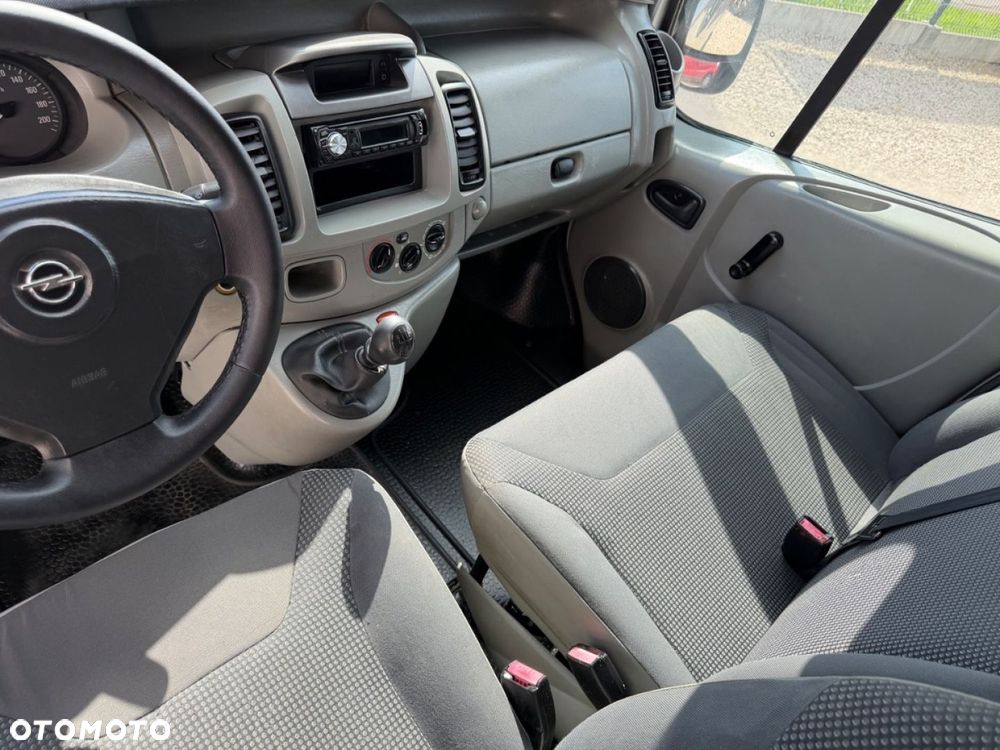 Opel VIVARO - 9