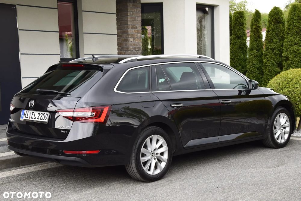 Skoda Superb 2.0 TDI 4x4 Style - 17