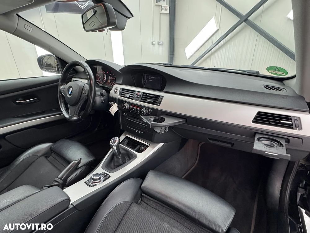 BMW Seria 3 320d xDrive Edition Exclusive - 16