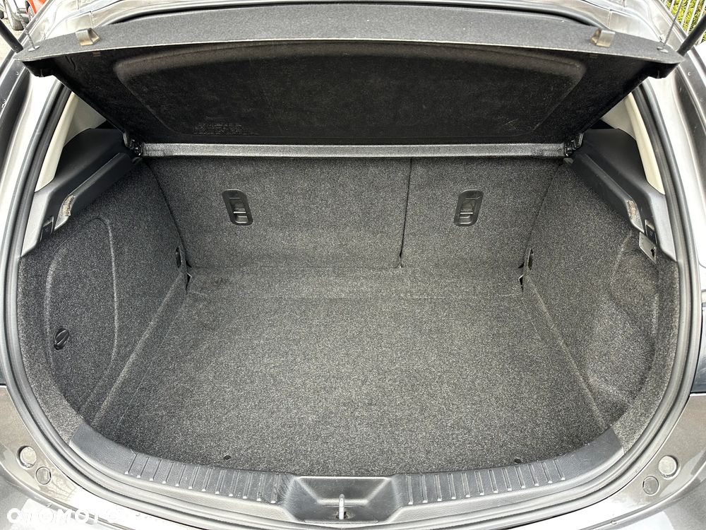 Mazda 3 1.6 Exclusive - 12