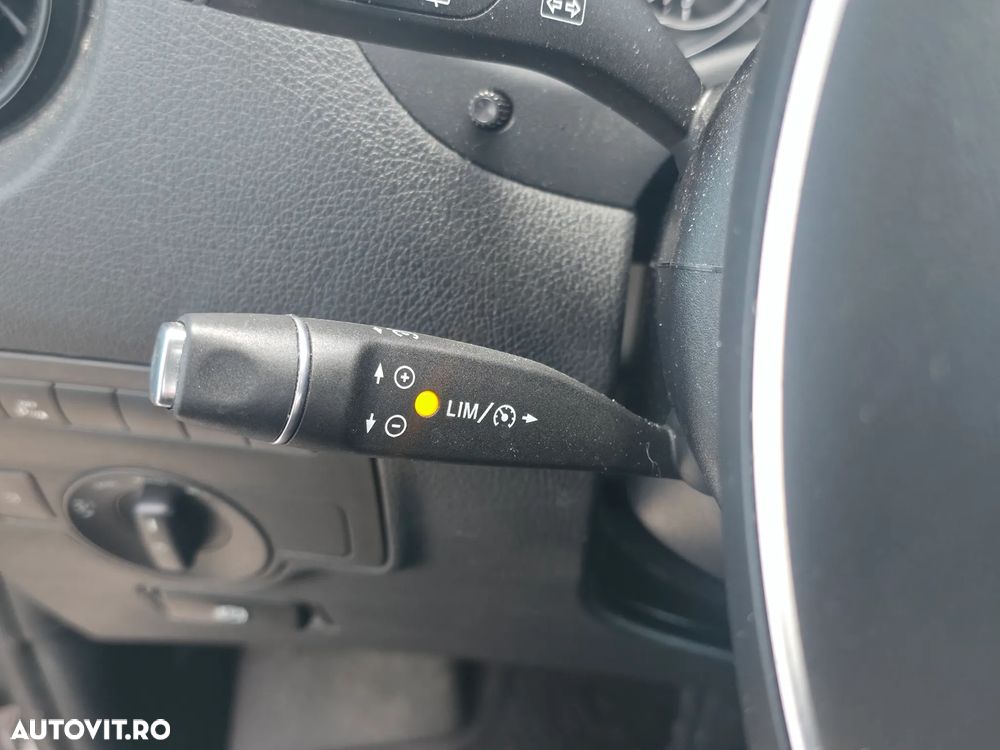 Mercedes-Benz Vito Compact 116 CDI 163CP RWD 9AT Select - 11