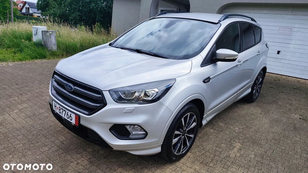 Ford Kuga 1.5 EcoBoost 2x4 ST-Line - 7