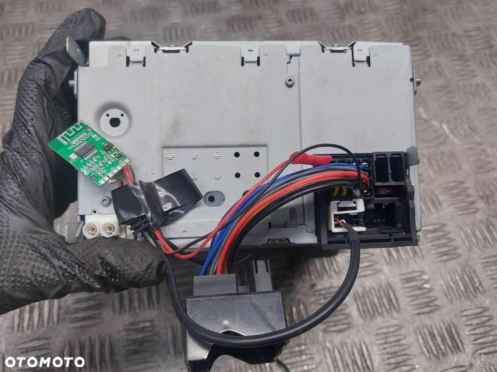 RADIO ODTWARZACZ + RAMKA + KRATKA VW GOLF V 1K0035186AA 1K0819743B - 9