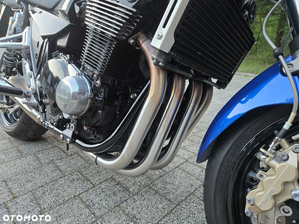 Suzuki GSX - 17