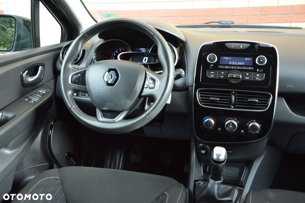 Renault Clio 1.2 16V 75 Limited - 25