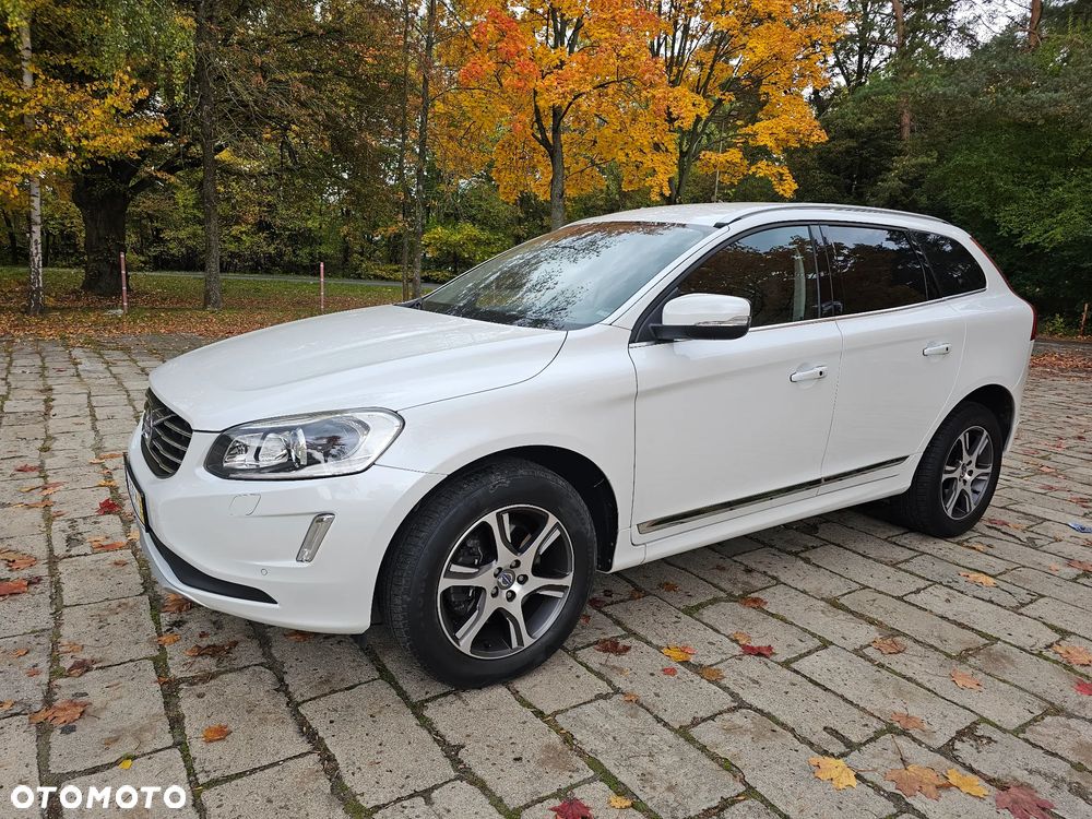 Volvo XC 60 D4 AWD Geartronic Summum - 4