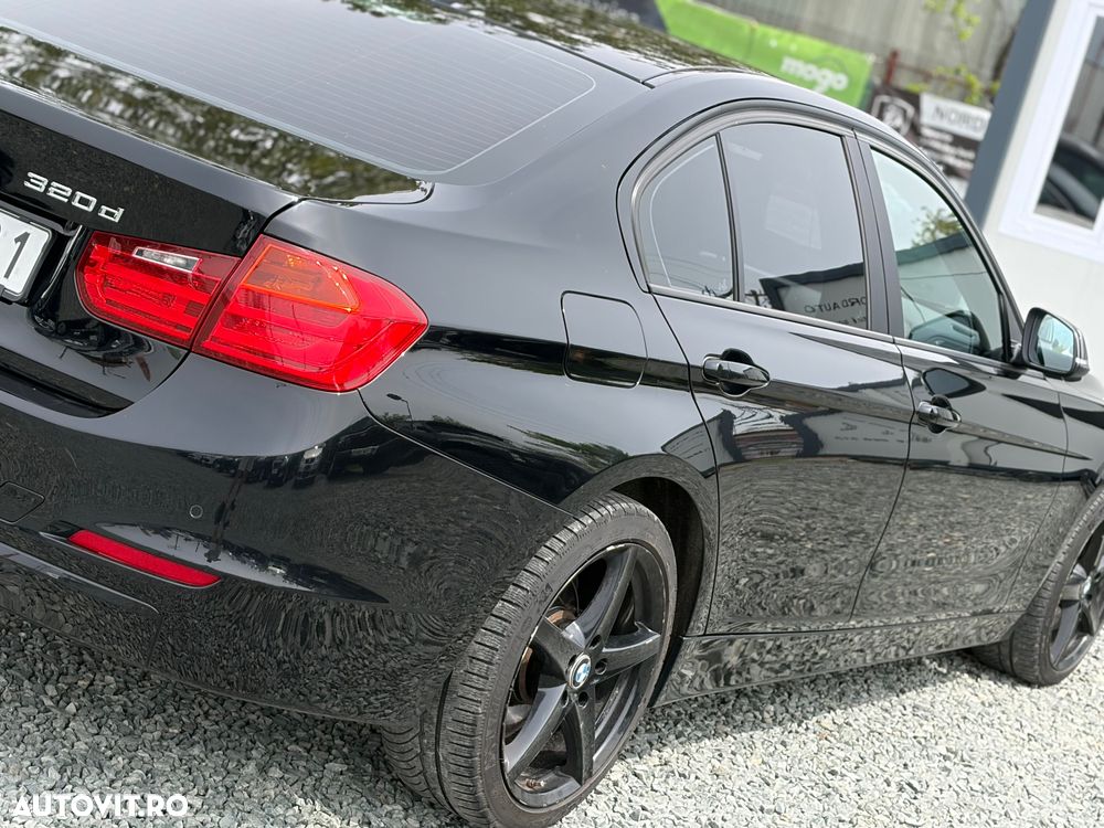 BMW Seria 3 320d xDrive DPF Aut. Edition Sport - 8