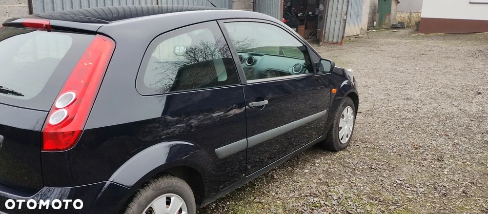 Ford Fiesta - 2