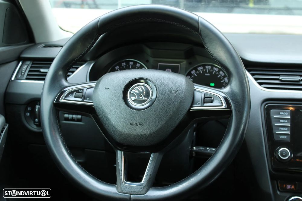 Skoda Octavia Break 1.6 TDI DPF DSG Classic - 11