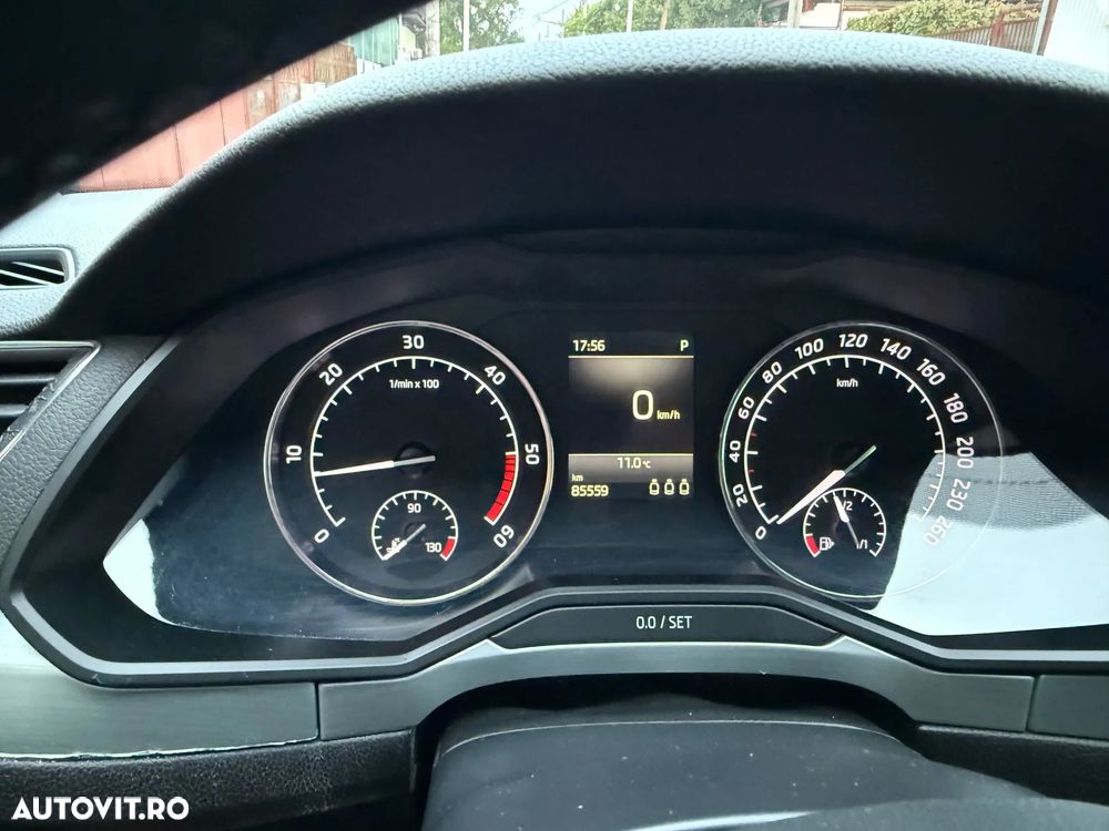 Skoda Superb 2.0 TDI DSG Ambition - 7