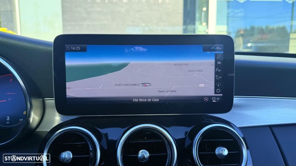 Mercedes-Benz C 300 d AMG Line - 15