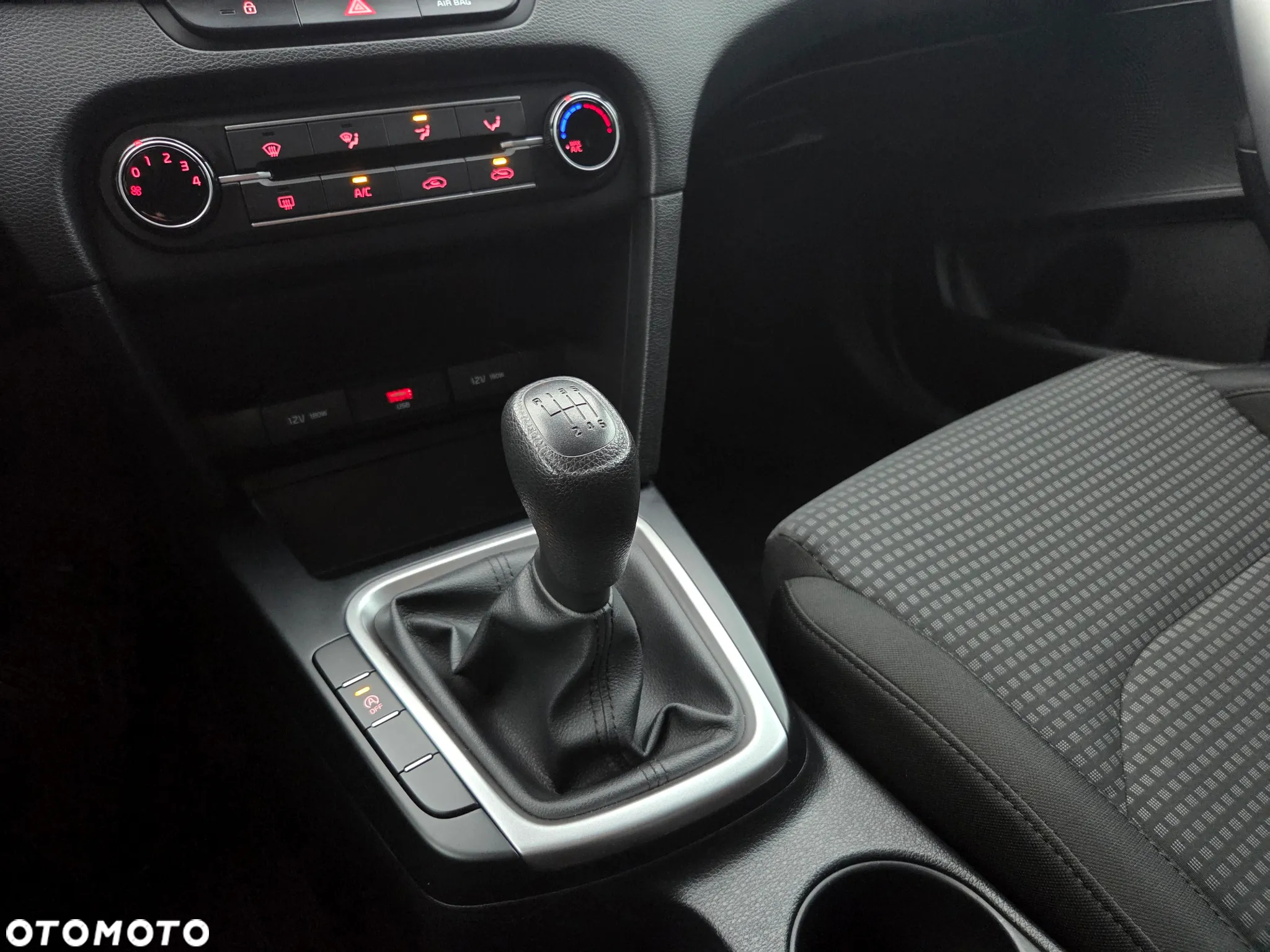 Kia Ceed 1.0 T-GDI S - 23