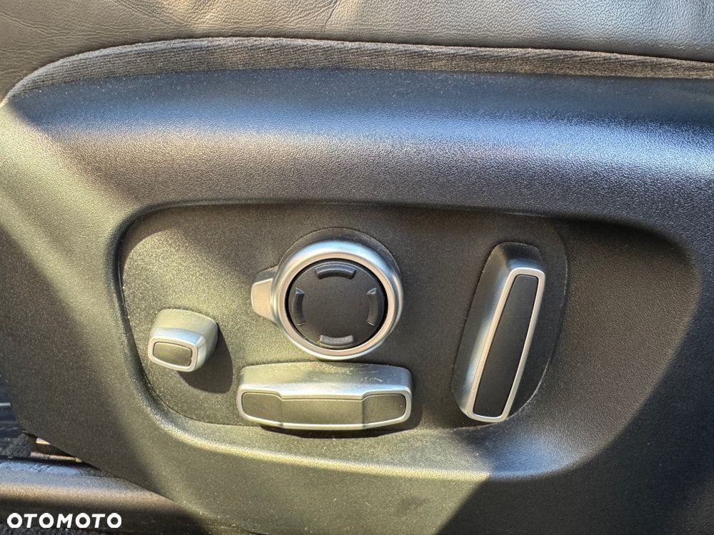 Land Rover Range Rover Velar 3.0 Si6 R-Dynamic HSE - 17