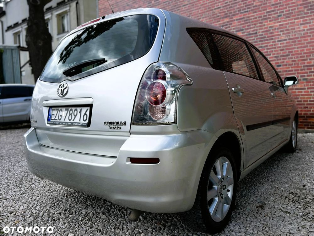 Toyota Corolla Verso - 33