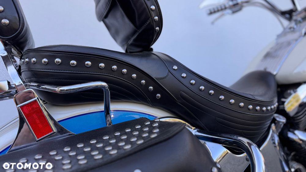 Harley-Davidson Softail Heritage Classic - 16