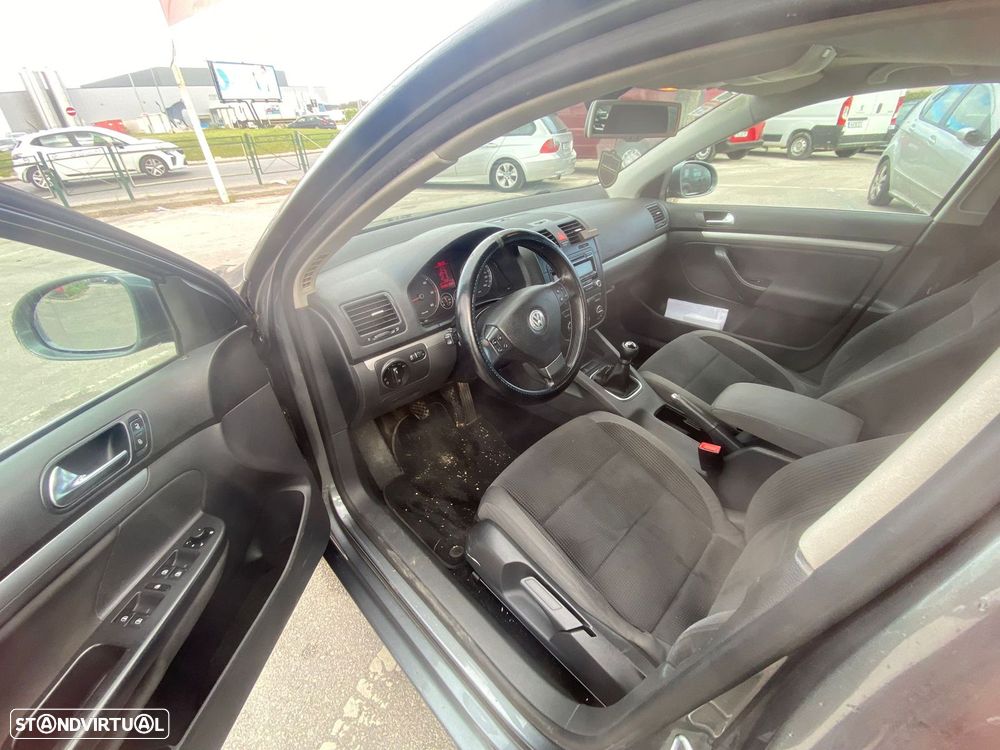 VW Golf Variant - 5
