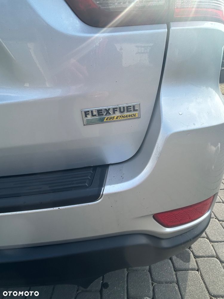 Jeep Grand Cherokee - 13