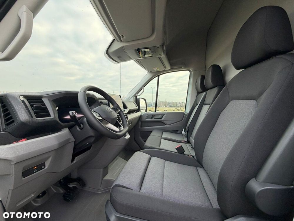 Volkswagen Crafter 35 2.0 TDI L4H3 4490 177KM AUTOMAT - 12