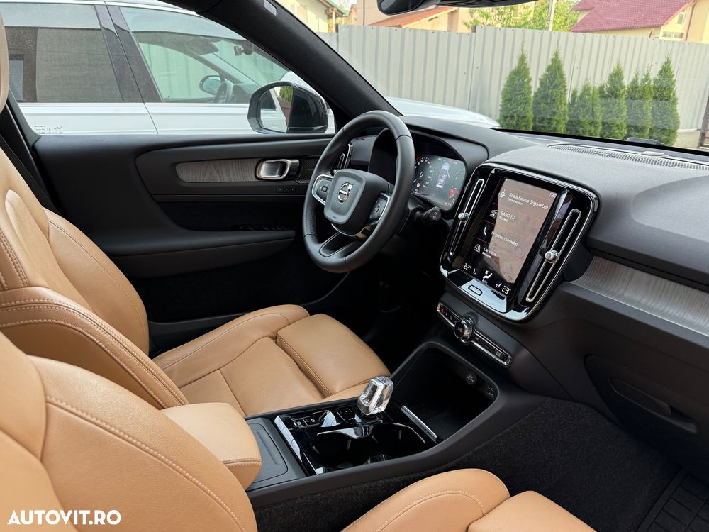 Volvo XC 40 B4 AT8 AWD Mild Hybrid Inscription - 20