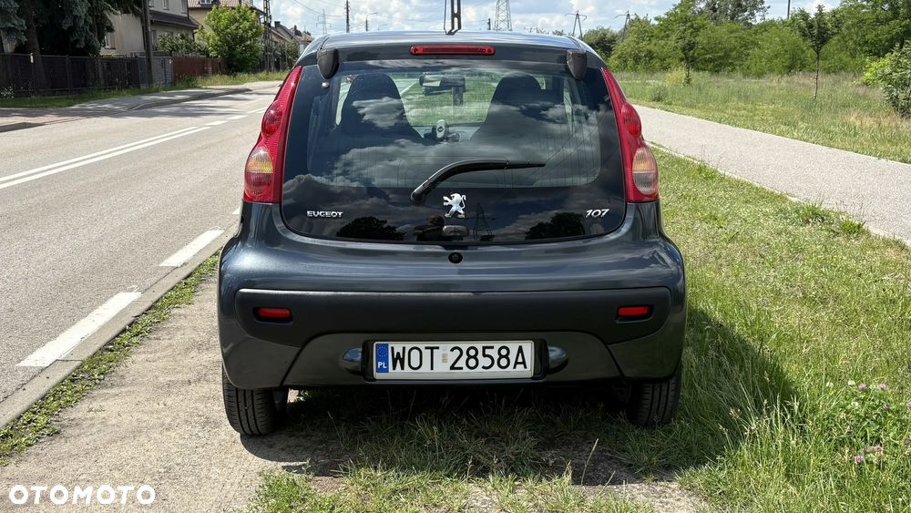 Peugeot 107 - 5