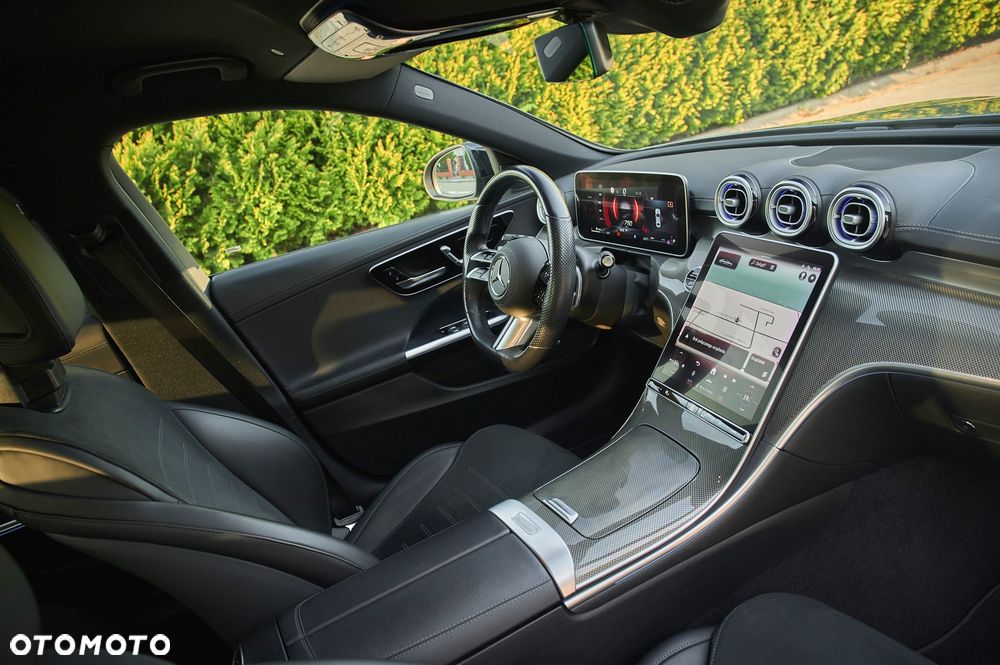 Mercedes-Benz Klasa C 220 d mHEV 4-Matic AMG - 32