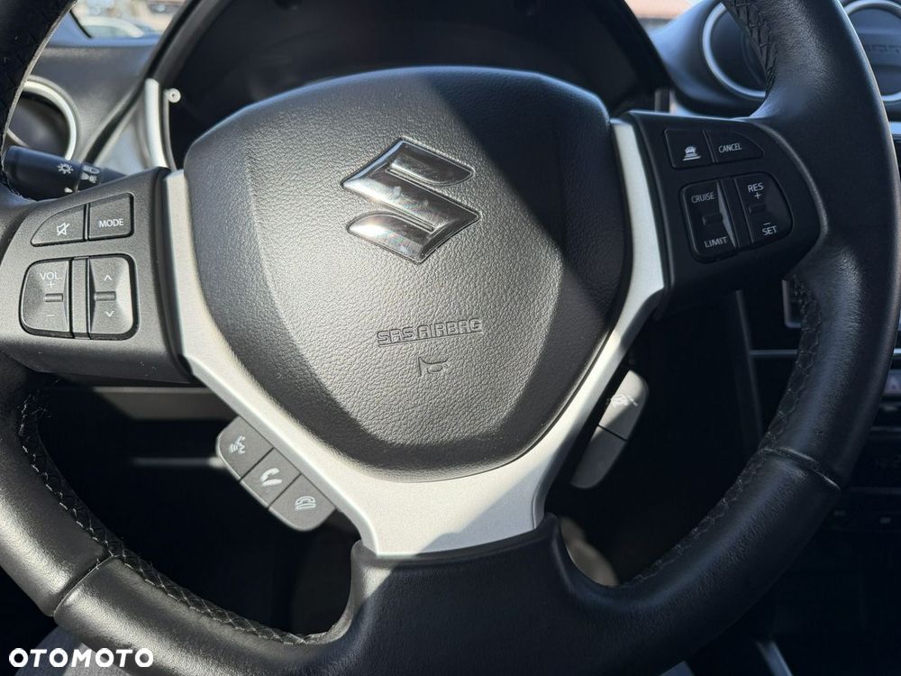 Suzuki Vitara - 12