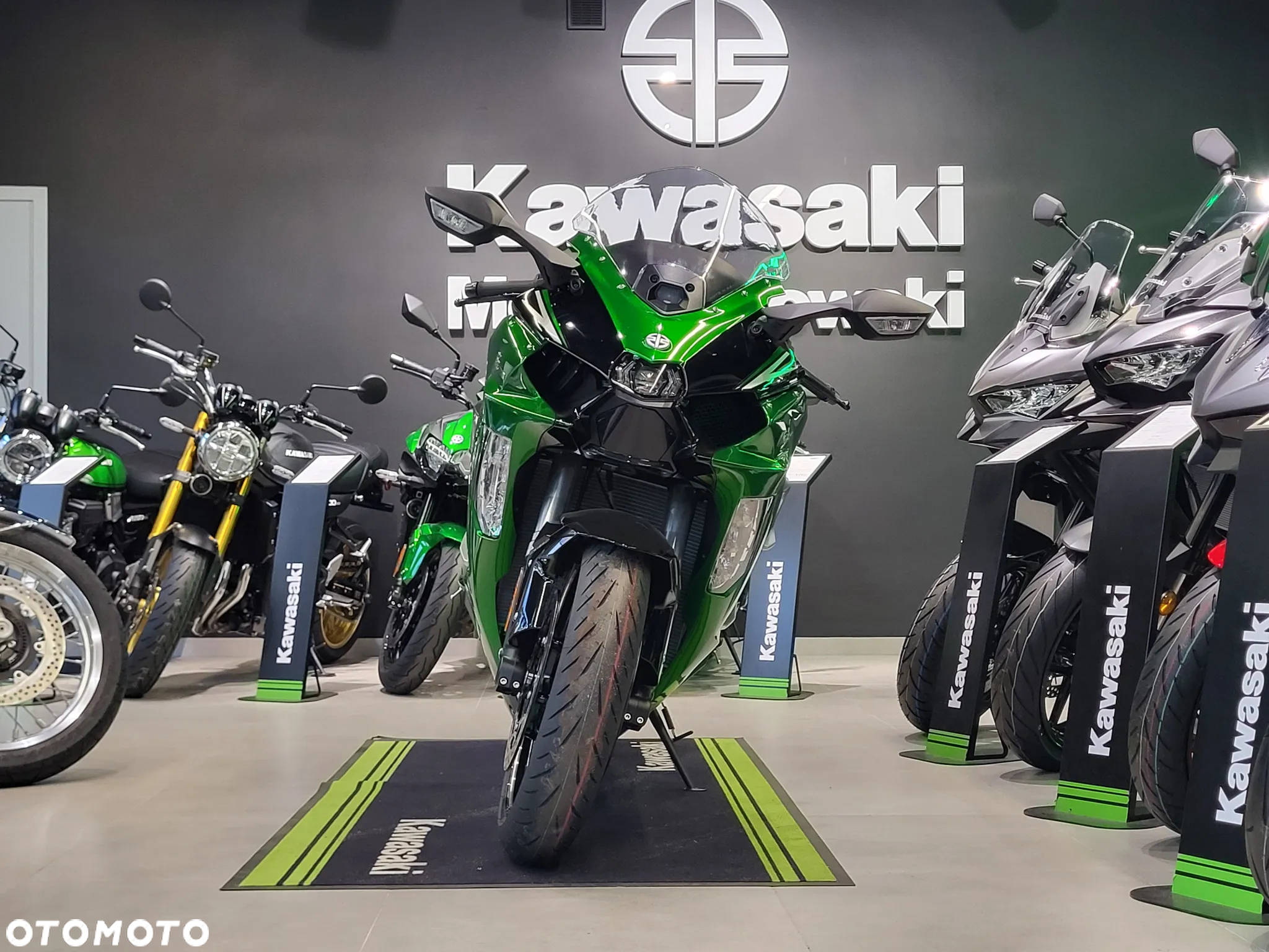 Kawasaki Ninja H2 SX - 9