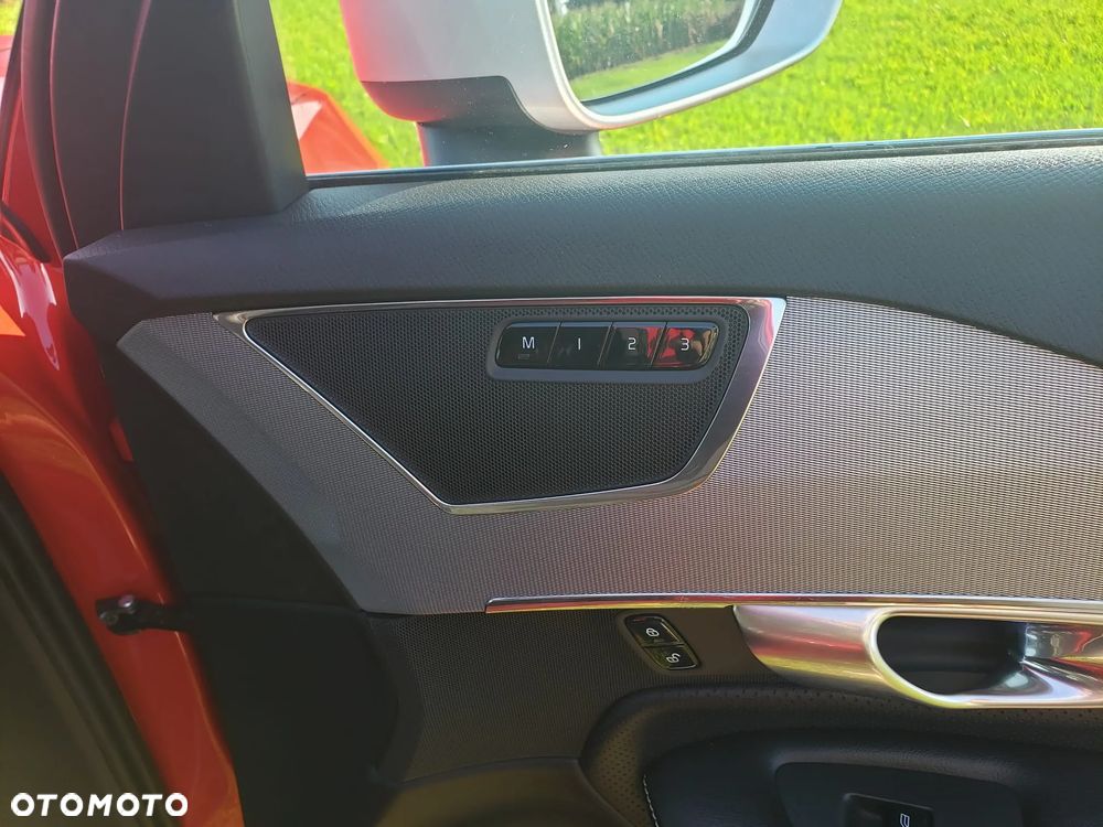 Volvo XC 90 T5 AWD Geartronic RDesign - 8