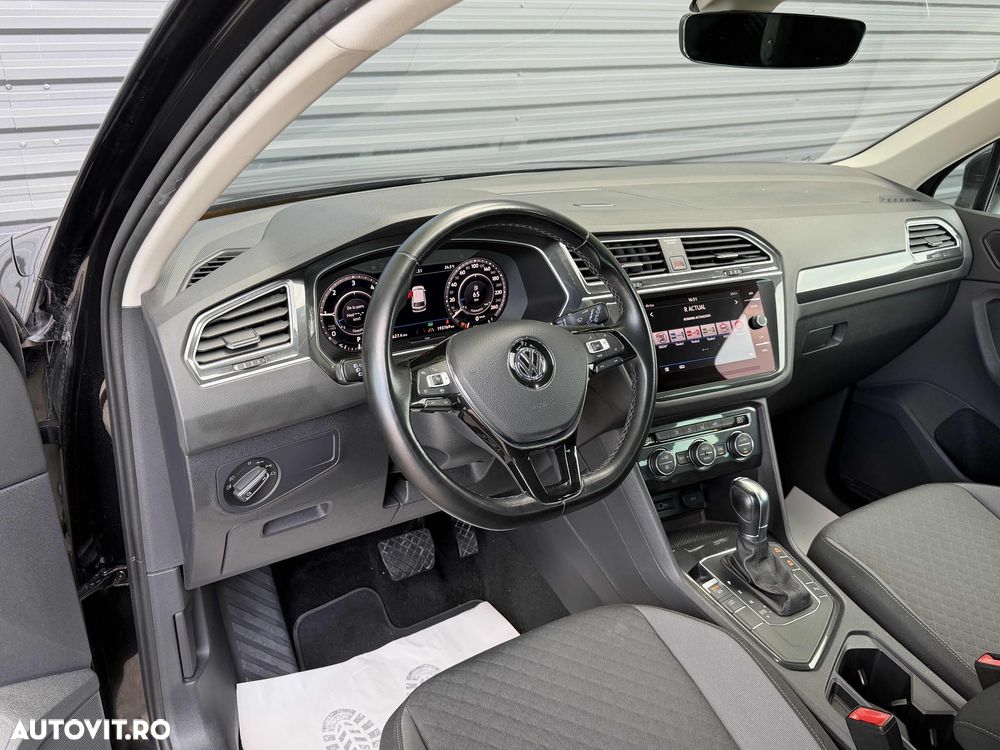 Volkswagen Tiguan 2.0 TDI SCR DSG R-Line - 12