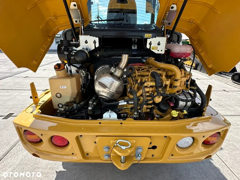 Caterpillar 906 - 32