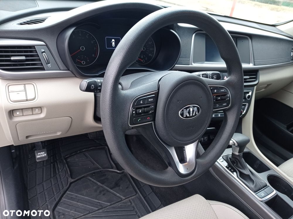 Kia Optima - 6