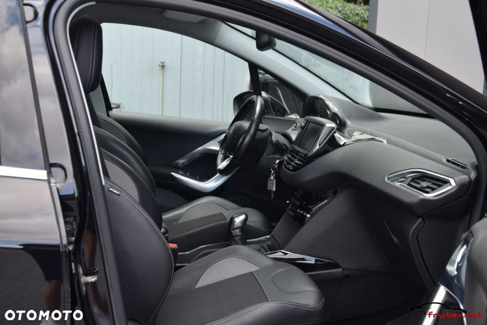 Peugeot 2008 - 23