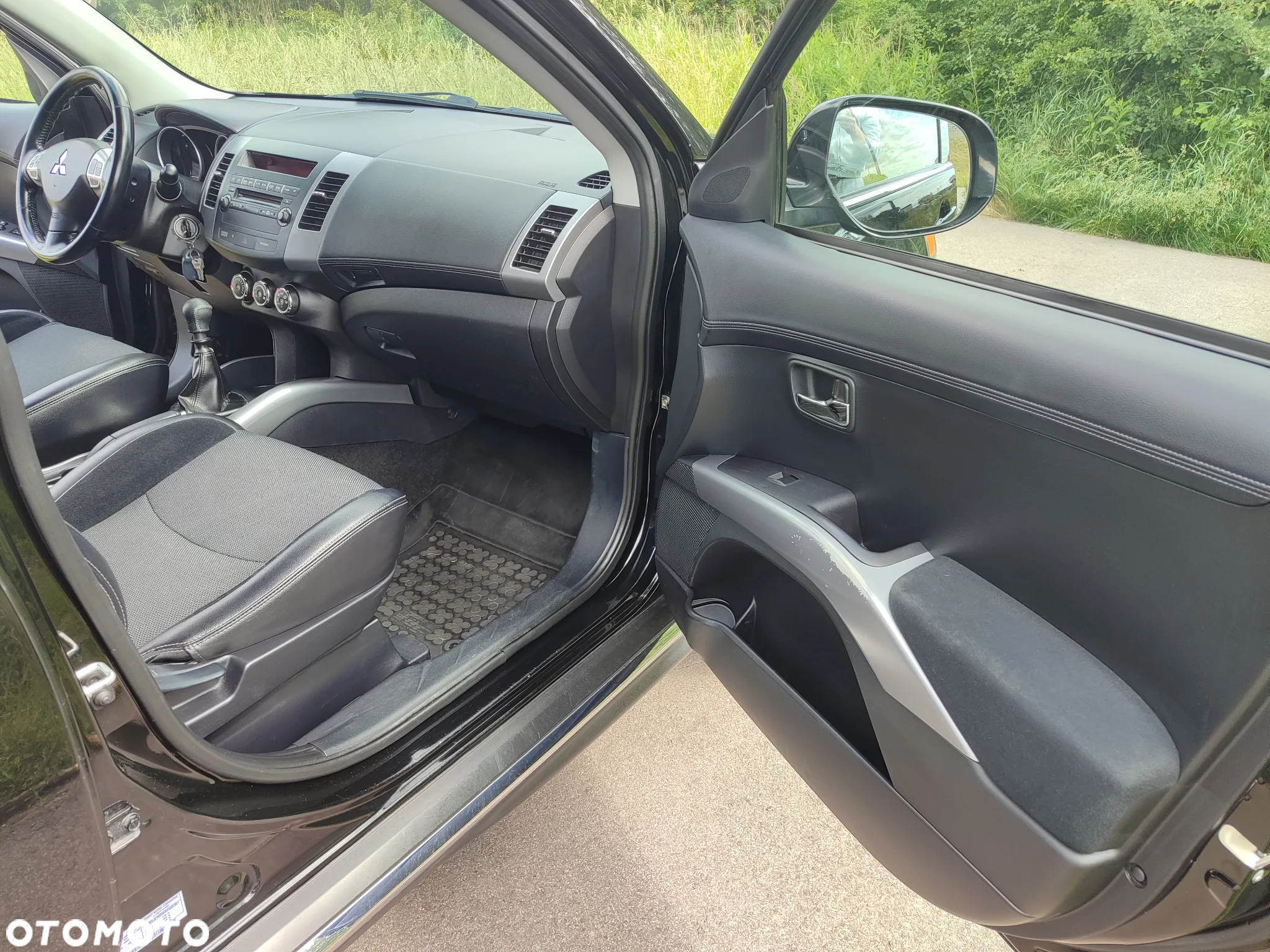 Mitsubishi Outlander 2.0 DI-D 4WD Intense - 15
