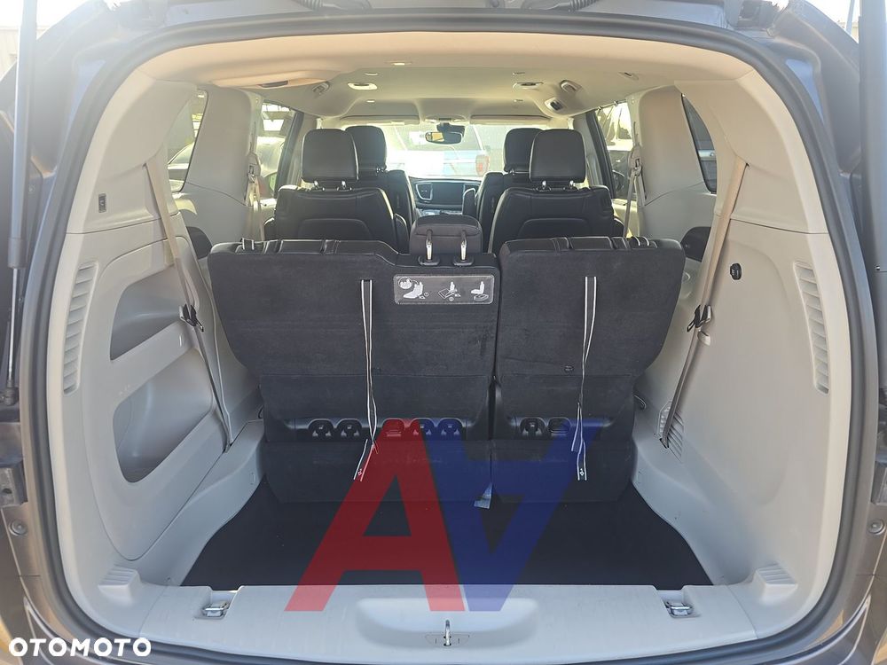 Chrysler Pacifica - 13