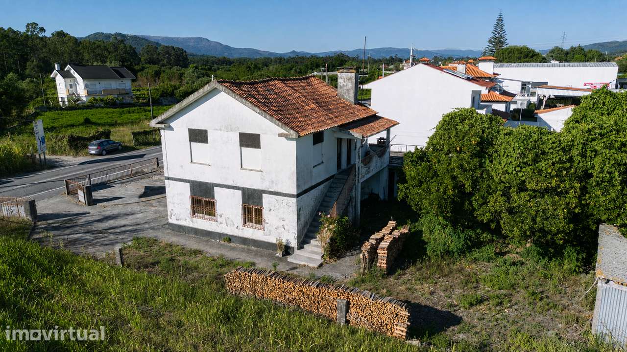 Moradia para Reabilitar  em Mazarefes · Viana · Terreno 1.510 m² - Grande imagem: 4/10