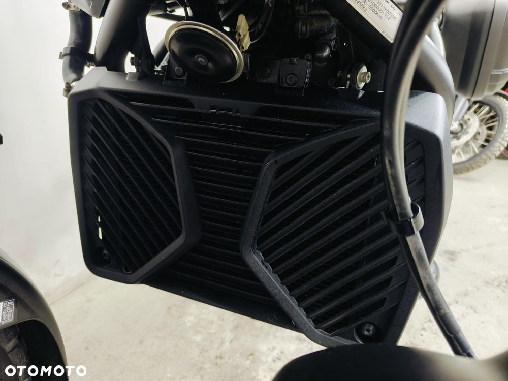 Yamaha NIKEN - 19