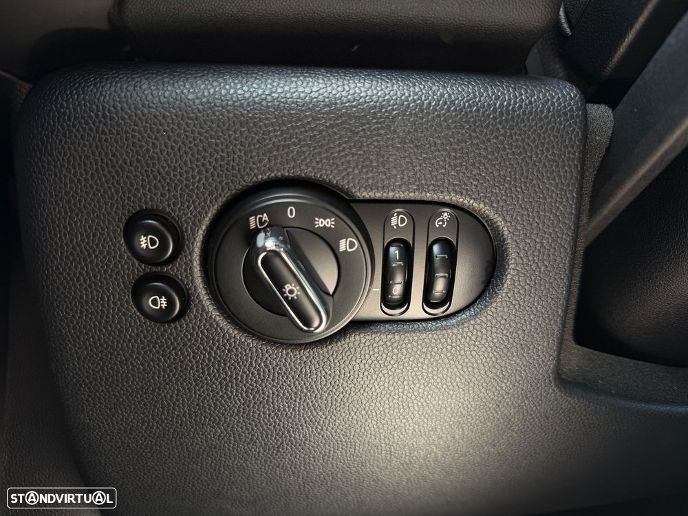 MINI 5 Portas One D - 36