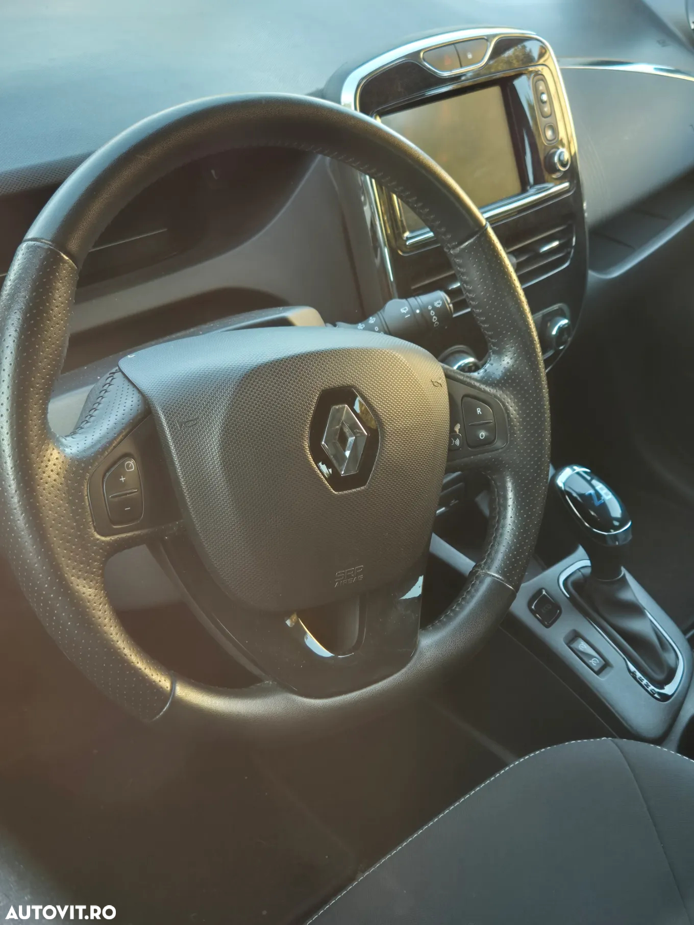 Renault ZOE - 6