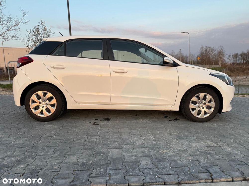 Hyundai i20 1.2 Select - 12
